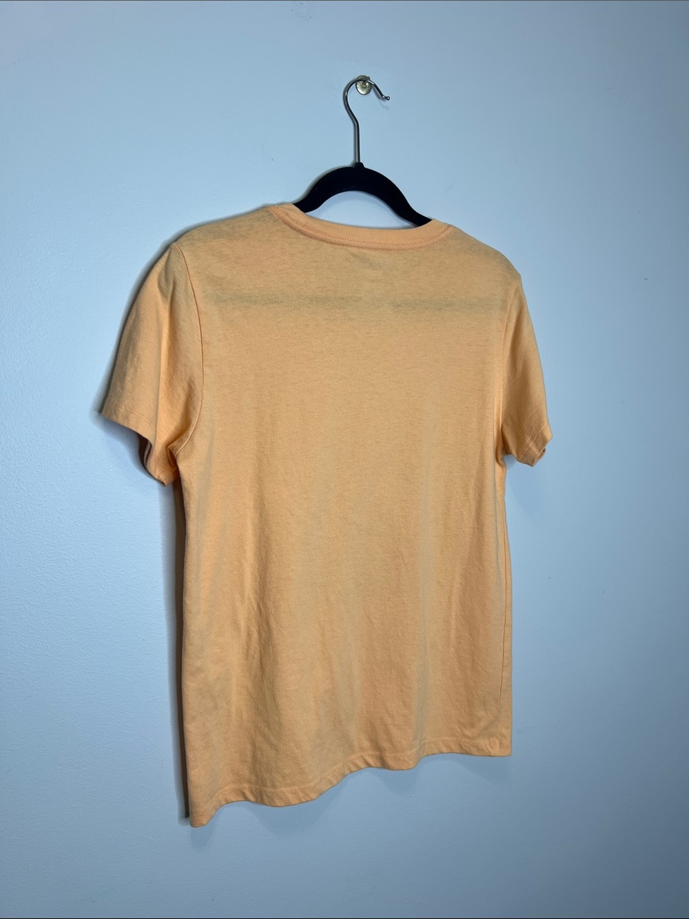 It’s the Great Pumpkin Charlie Brown and Snoopy Halloween Tee size Medium - Picture 7 of 9